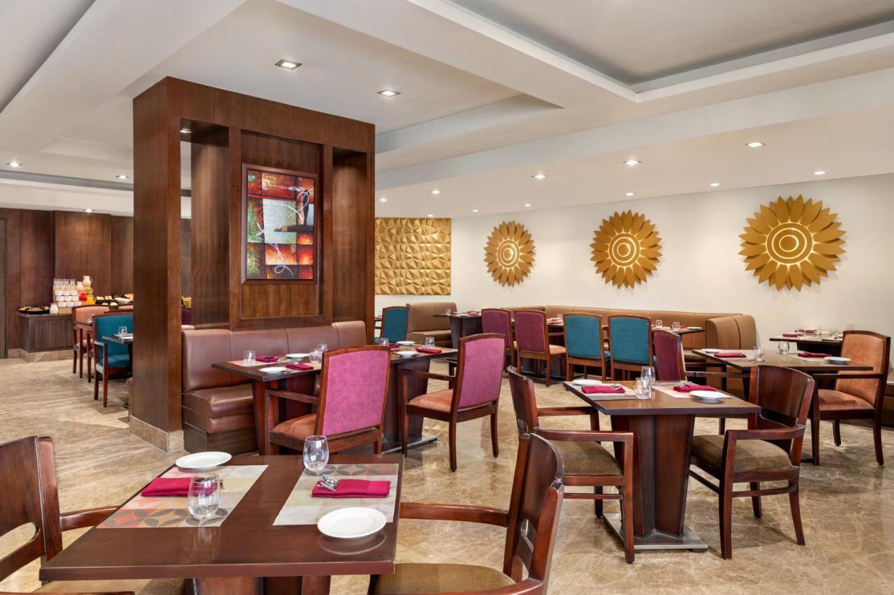 Ramada By Wyndham Jaipur North Hotel Exterior foto